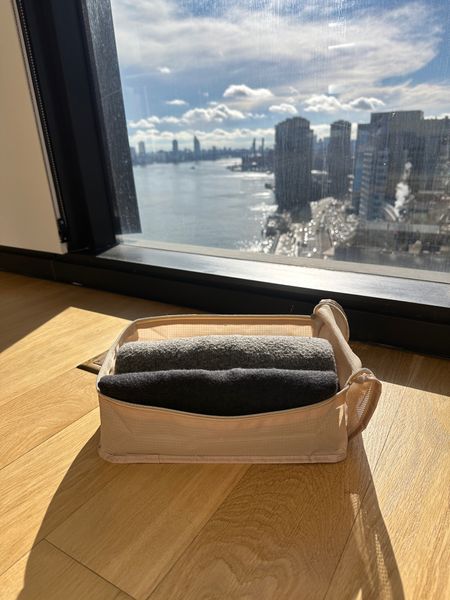 How to fold a sweater into your packing cube

https://www.tiktok.com/t/ZT8HSFPQR/

https://youtube.com/shorts/l6cLL3HUot4?feature=share

#LTKtravel #LTKitbag