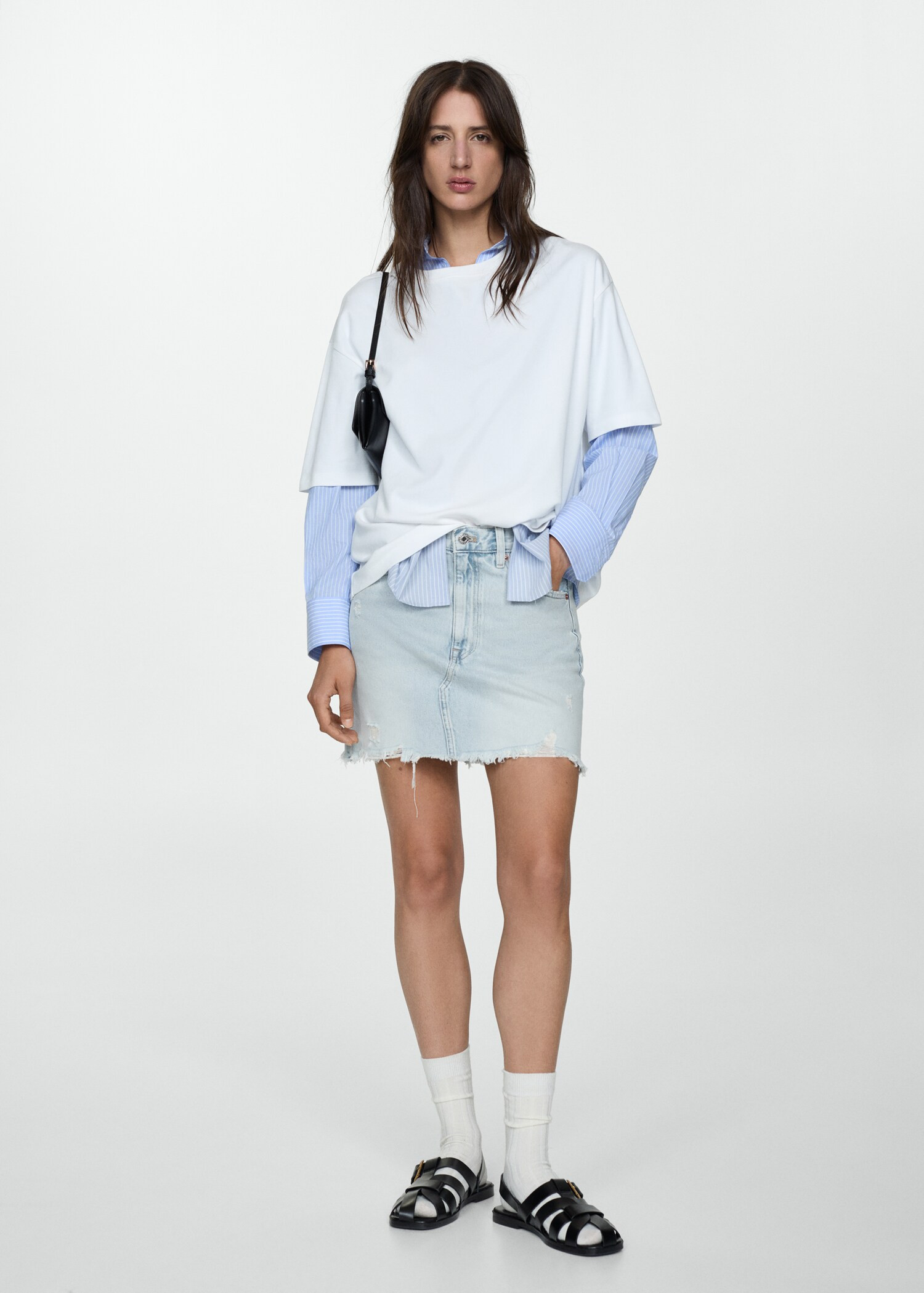 Denim miniskirt with frayed hem - Woman | MANGO USA | MANGO (US)