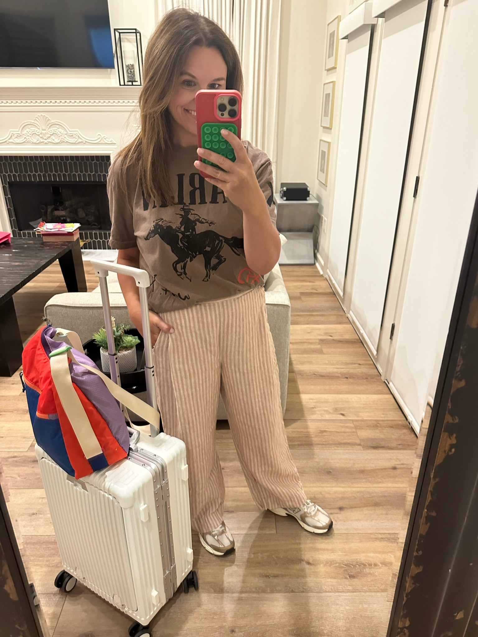 Montana Travel Day Outfit

Shirt is from Darlin, can’t link on here but linked a very cute free people option! 

Wearing a M in all! 

Obsessed with this Amazon carry on roller suitcase and this Cotopaxi sling bag! It holds so much and even has a place for your water bottle inside! 

#LTKItBag #LTKStyleTip #LTKTravel