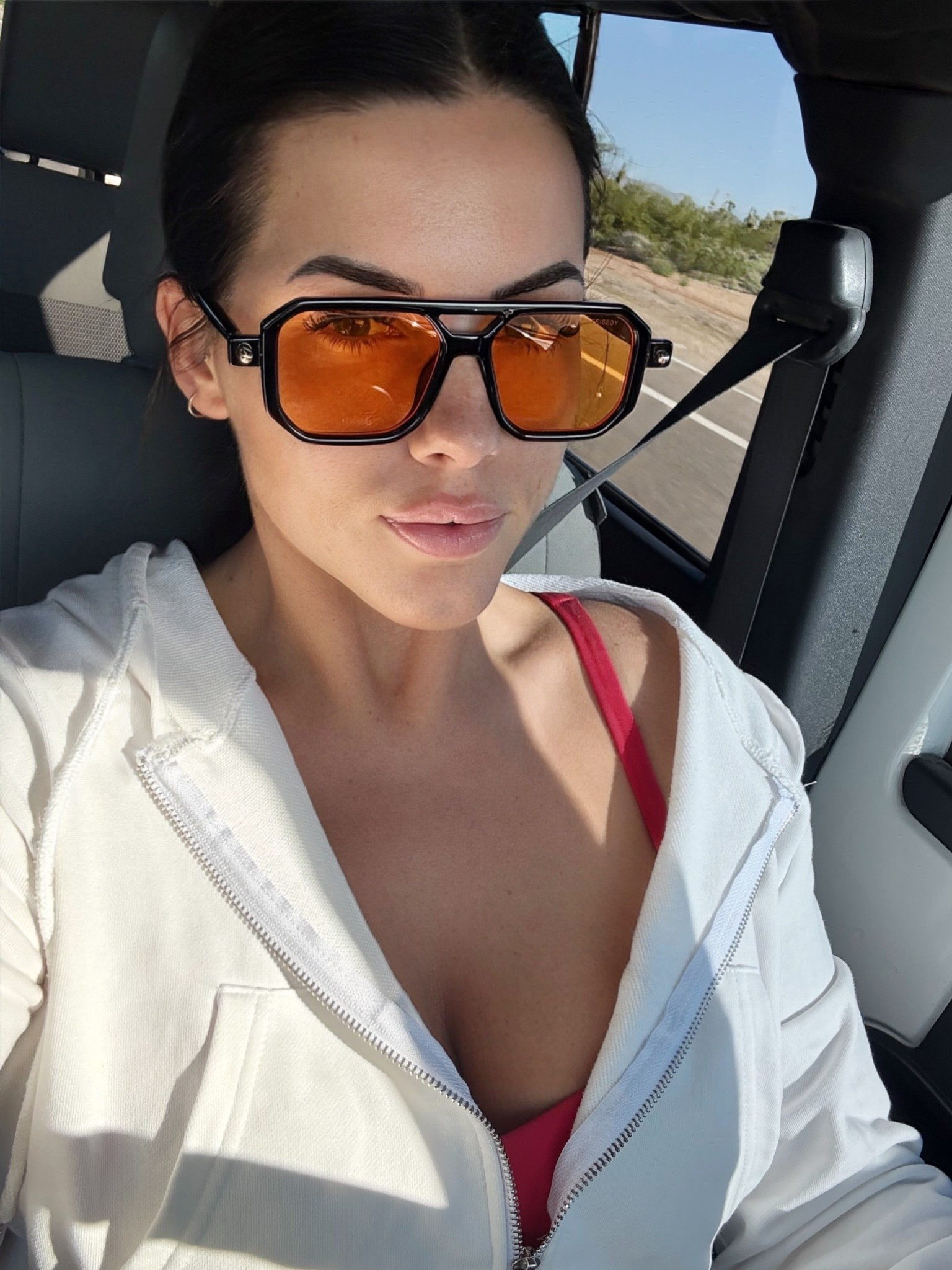 These sunglasses are only $13 on Amazon right now… yes, you read that right. Thirteen. Dollars. 🕶️💸

#LTKGiftGuide #LTKCyberWeek #LTKmomlife