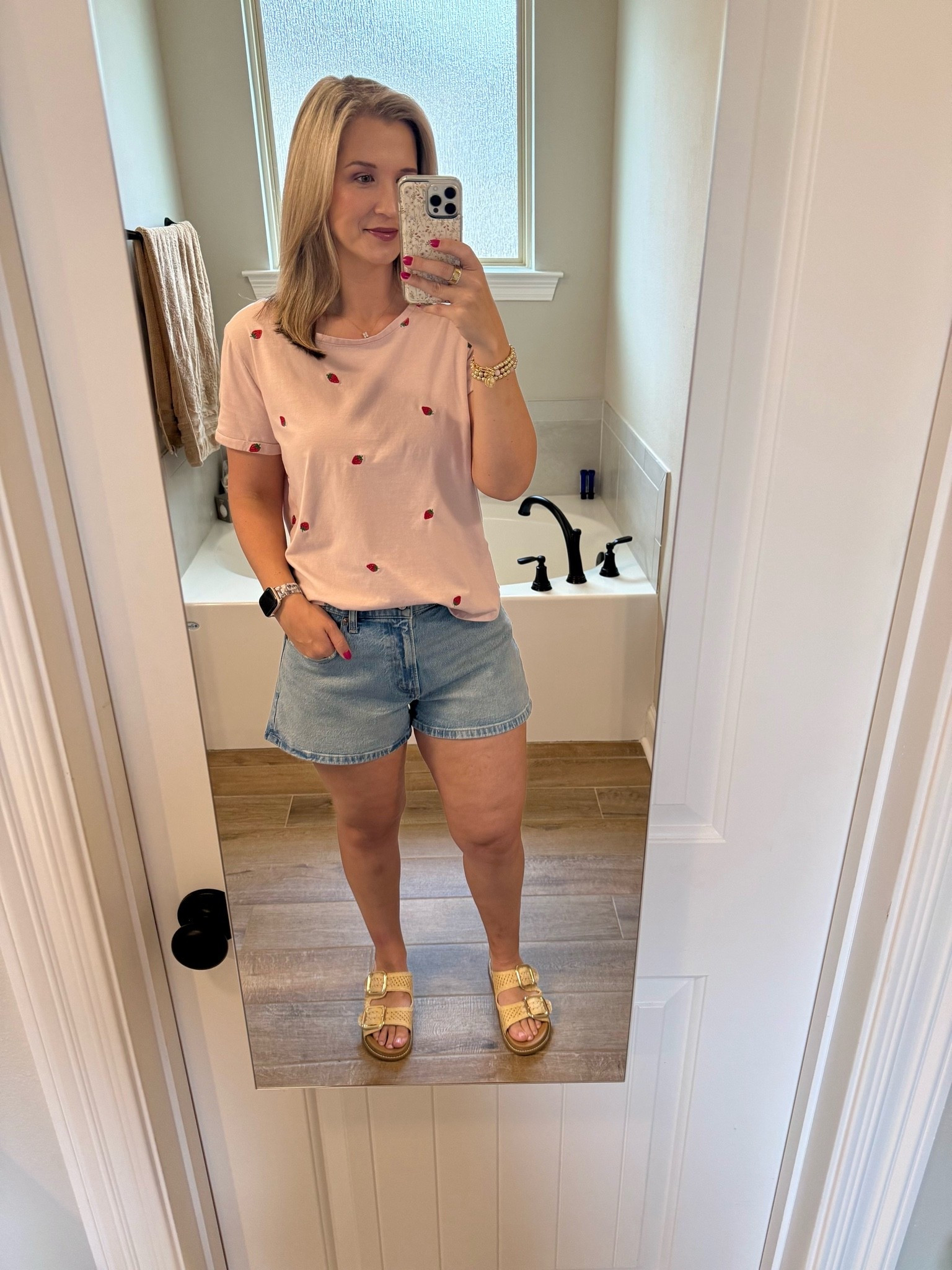 All shorts and swim are currently 25-40% off!🙌🏼

Women’s shorts | Jean shorts | shorts sale | swim sale | spring fashion

#LTKootd #LTKdayinmylife #LTKSaleAlert