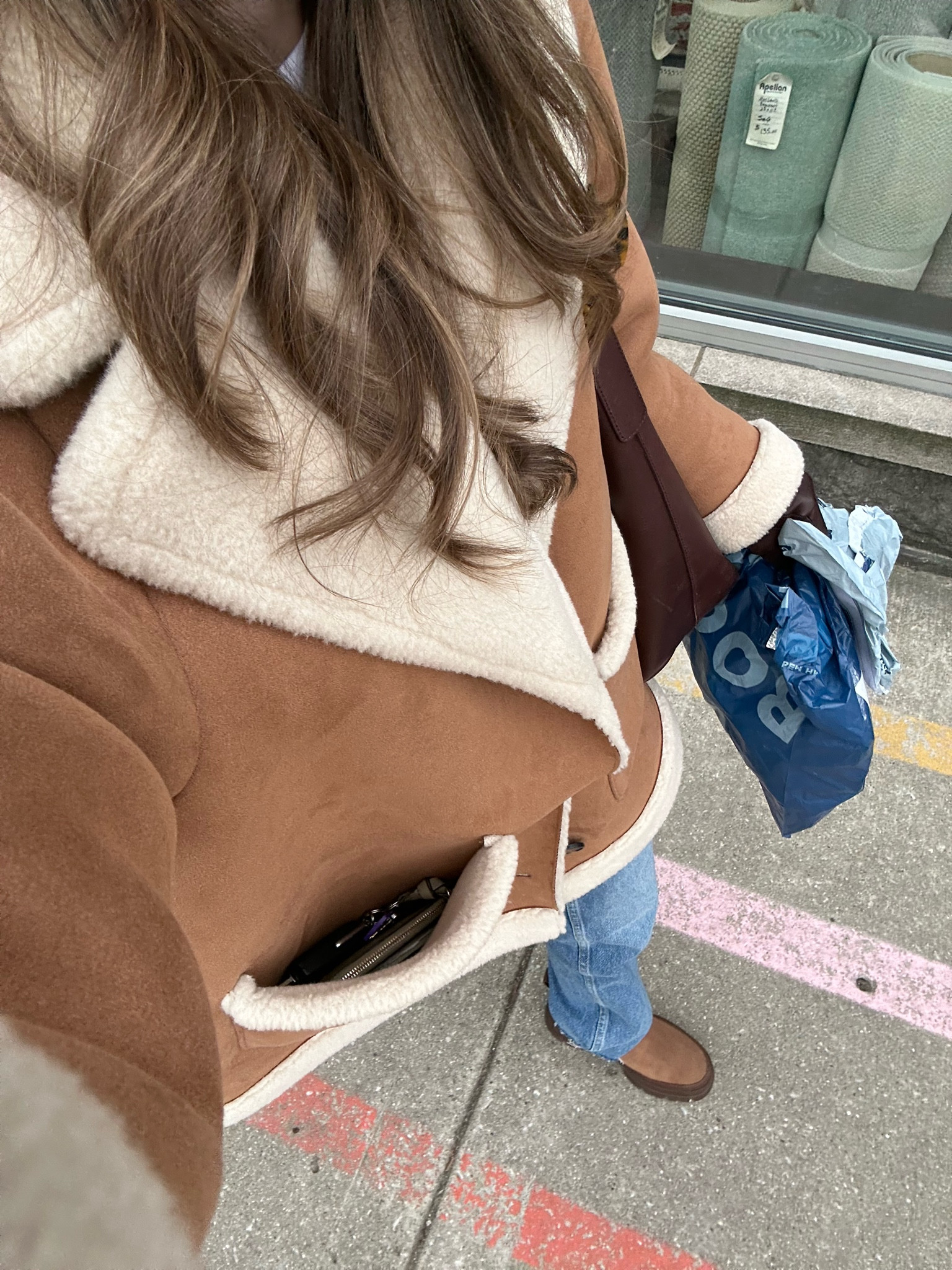 jeans and hat are zara 