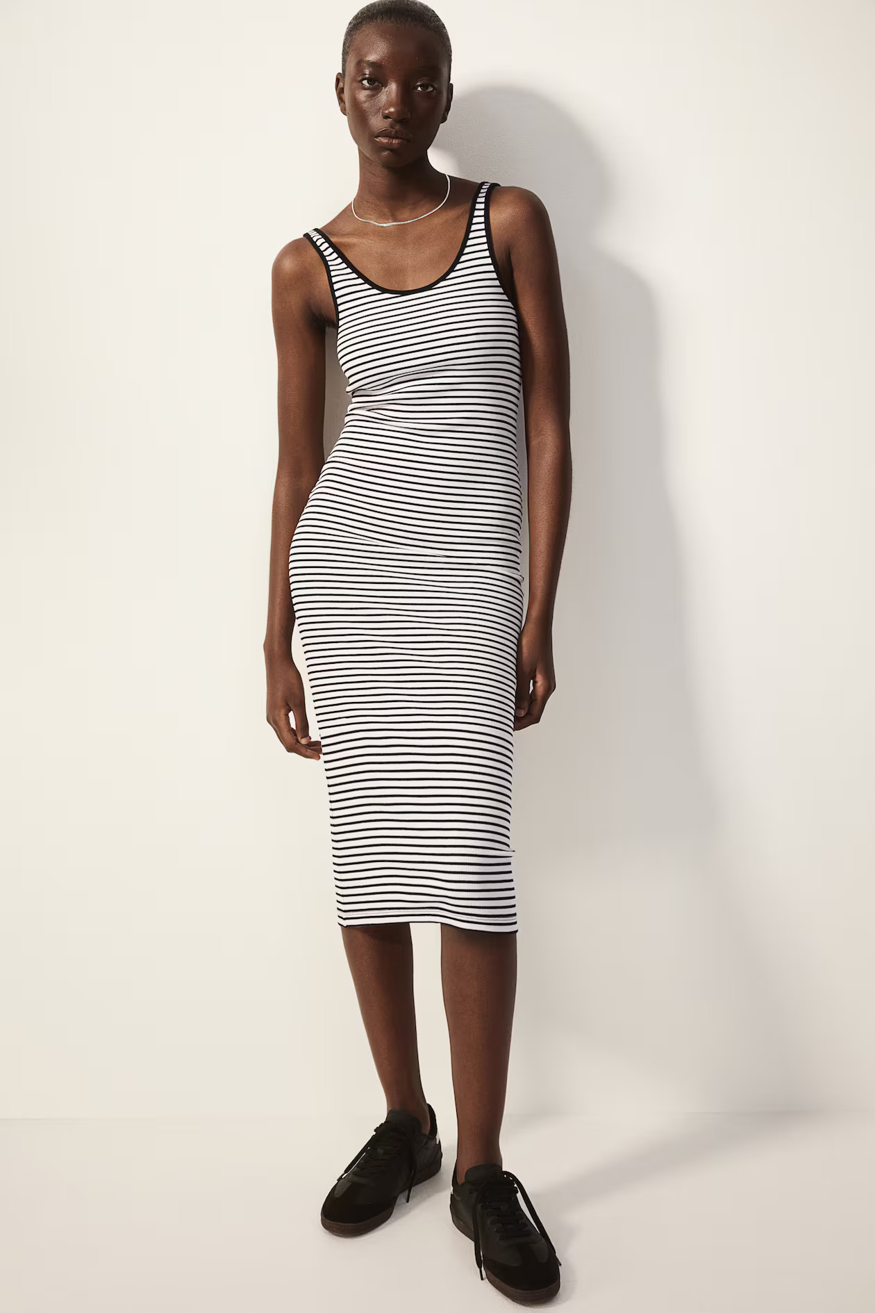 Ribbed jersey dress - White/Black striped - Ladies | H&M GB | H&M (UK, MY, IN, SG, PH, TW, HK)