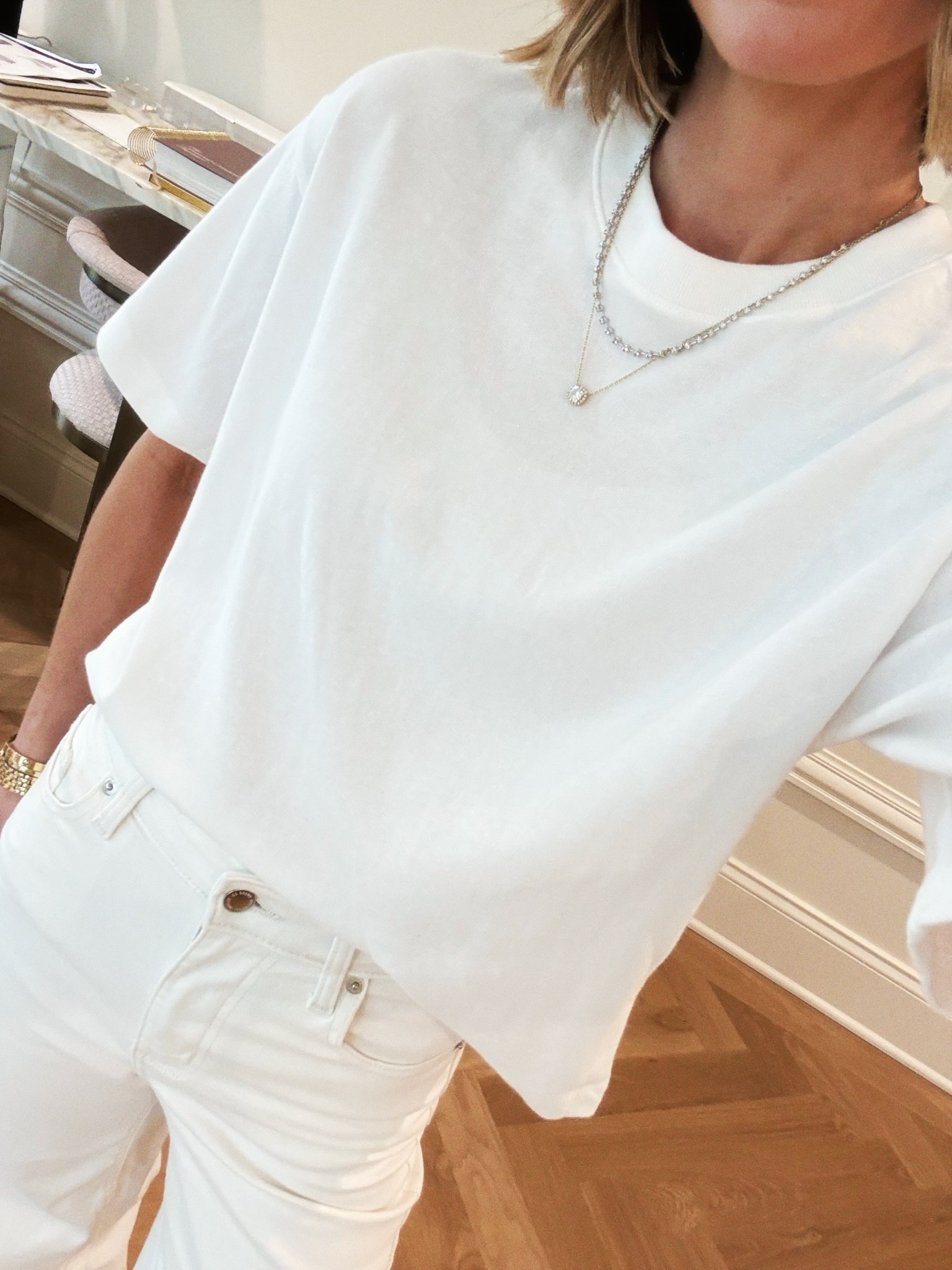 $10 target t-shirt and I'm so impressed - wearing size smalll