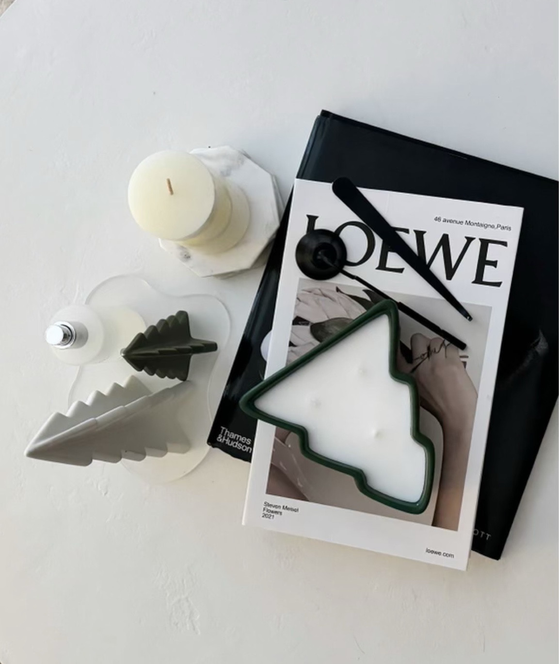 Building an aesthetic doesn’t have to be expensive! Etsy came through with these faux books that double as storage 🤭🖤🤍. So Cute! 

#LTKStyleTip #LTKFindsUnder100 #LTKHome