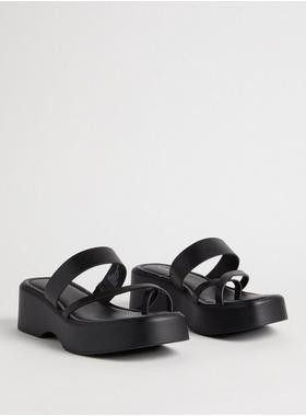 Strappy Flatform Sandal (WW) | Torrid (US & Canada)