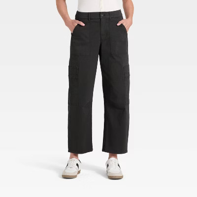 Women's Mid-Rise Barrel Leg Cargo Pants - Universal Thread™ Black 8 | Target