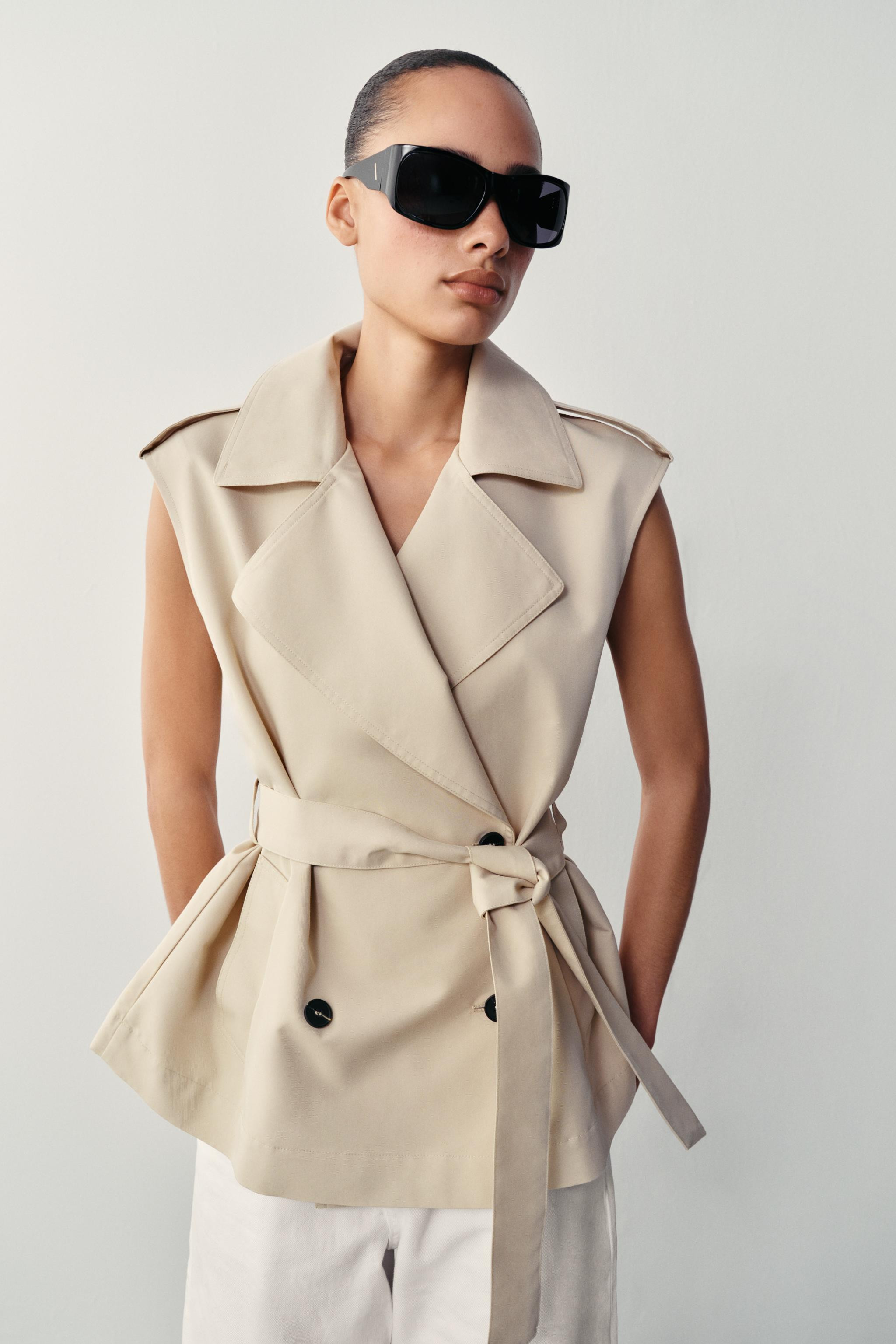 DOUBLE-BREASTED BELTED VEST | Zara US