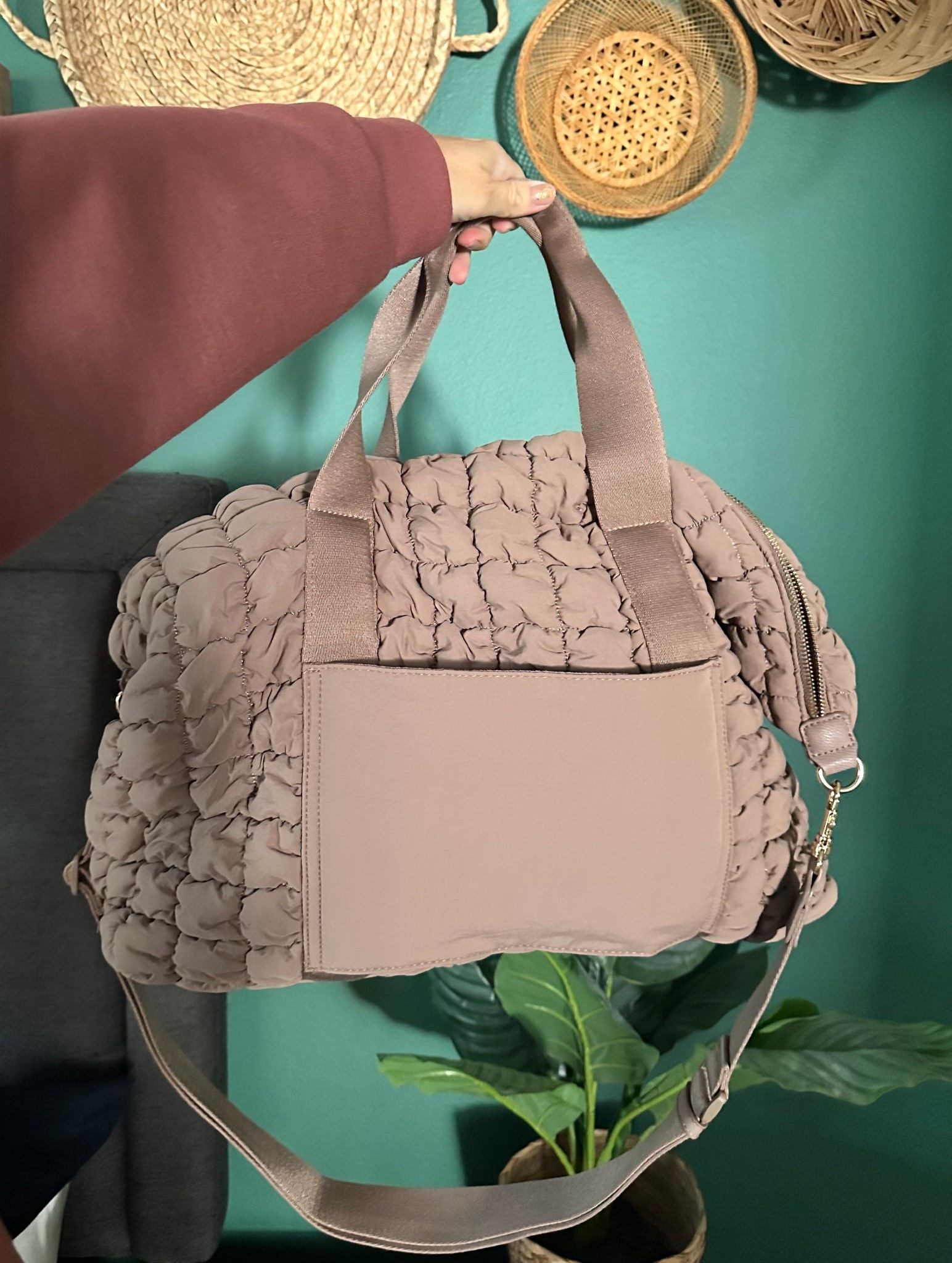 40% off the best weekender bag ever. Adorable quilted texture and pretty color 😍 would make a great gift for any woman in your life 

#LTKHoliday #LTKGiftGuide #LTKCyberWeek