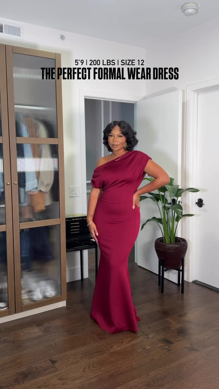 Love this beautiful evening gown. I am 5’9 | 200 lbs wearing a size large but could also do medium for extra snatch!!

#LTKMidsize #LTKHoliday #LTKFindsUnder100