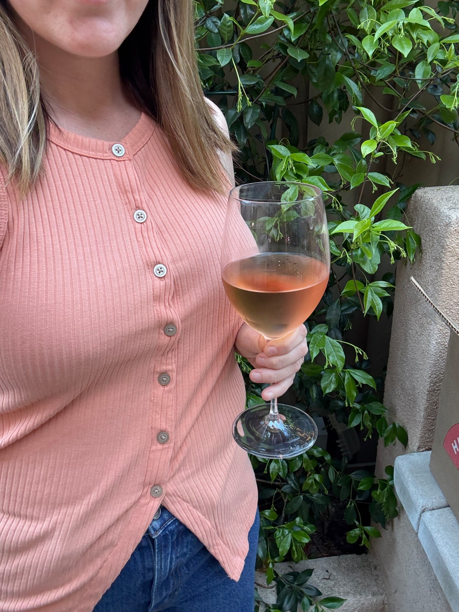 My wine matches my shirt 🧡