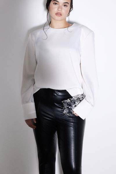 Coated Crease-front Leggings - Black/snakeskin-patterned - Ladies | H&M US | H&M (US + CA)