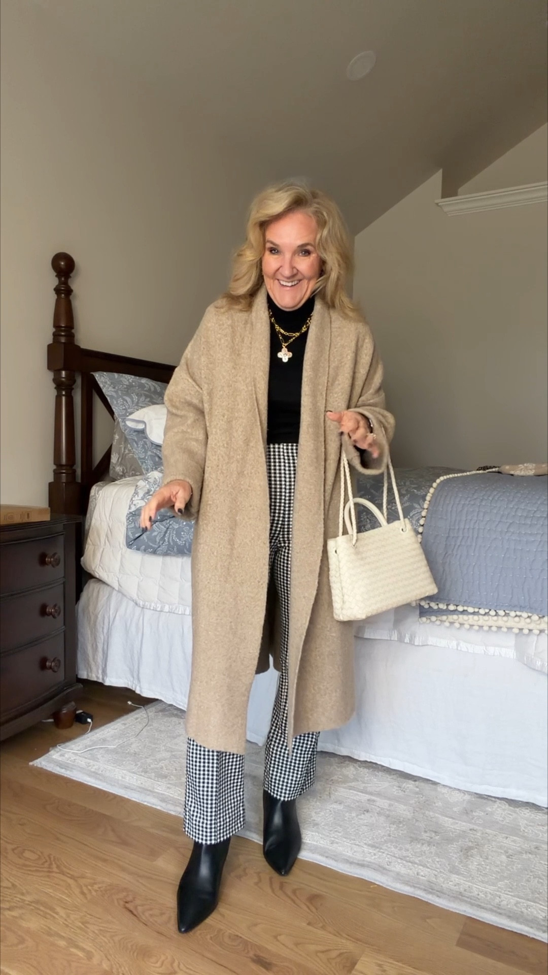 Even though I love the velvet for this afternoon outing, it was just too stuffy for me. I love the oversized cardigan with the fitted knit pants underneath.
Pants size medium cardigan, size, medium turtleneck, size, medium