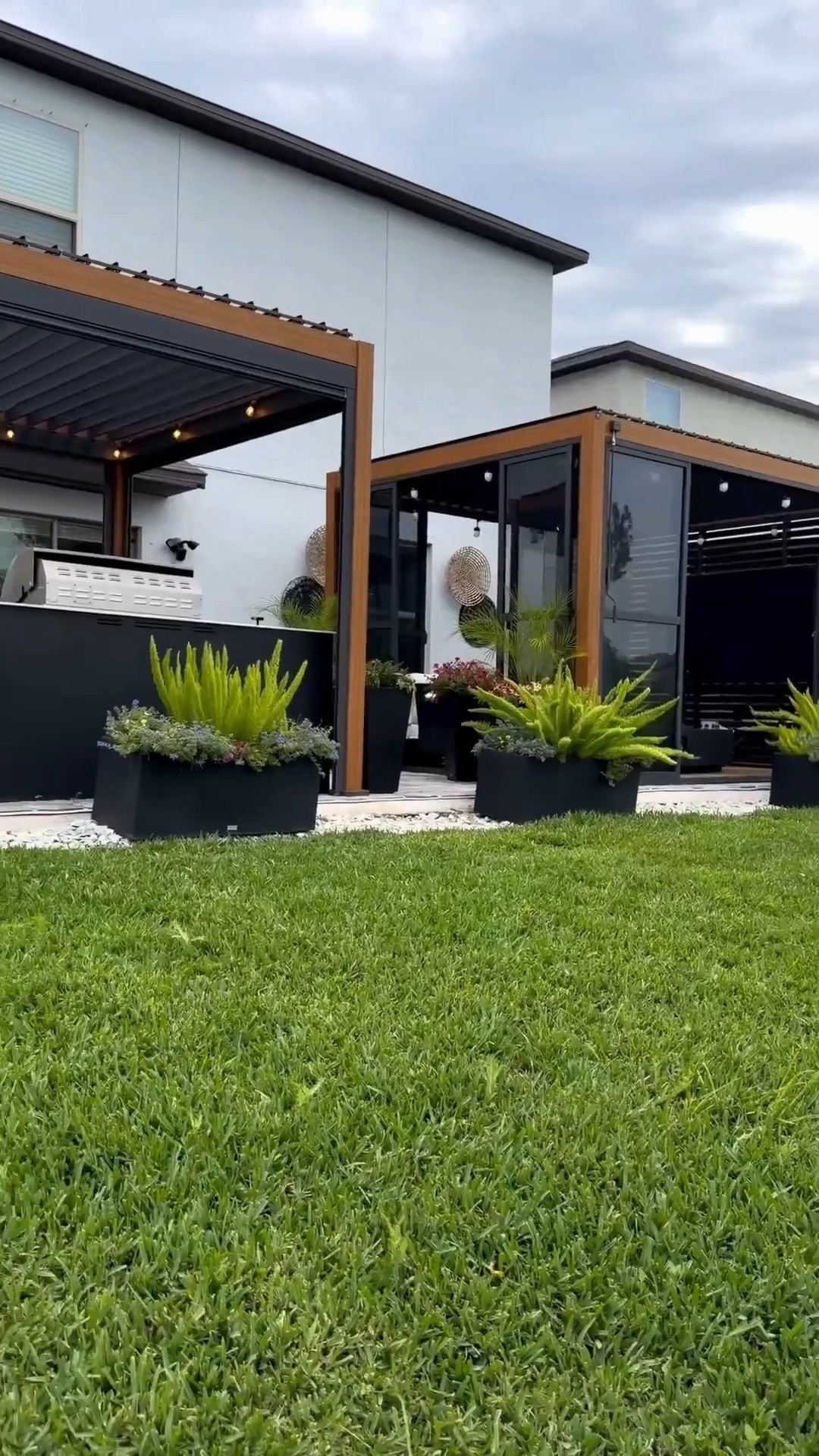 #ad @Wayfair biggest sale of the summer is here! perfect time to create the backyard space you've always wanted. During @Wayfair Black Friday in July, save up to 80% off plus enjoy free shipping sitewide from July 23-July 27. #wayfair #wayfairpartner