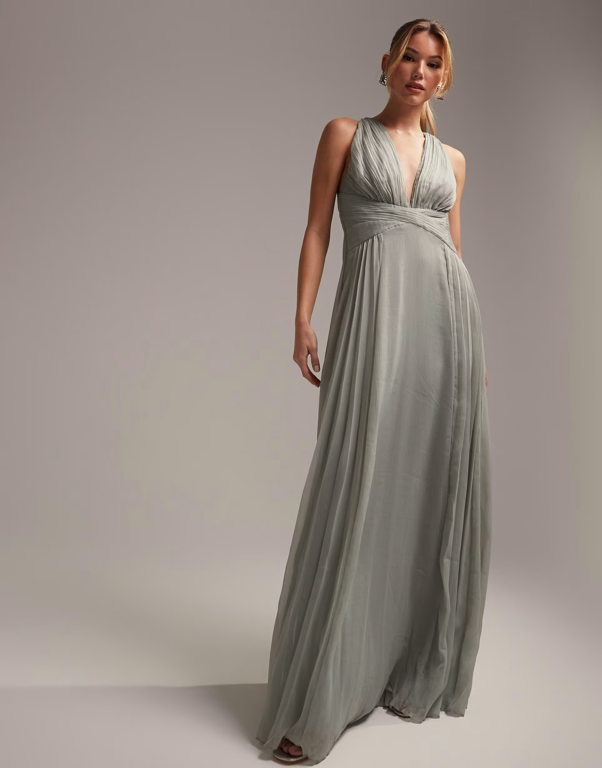 ASOS DESIGN - Vestito da damigella lungo drappeggiato con corpino con ruches e incrocio in vita v... | ASOS (Global)