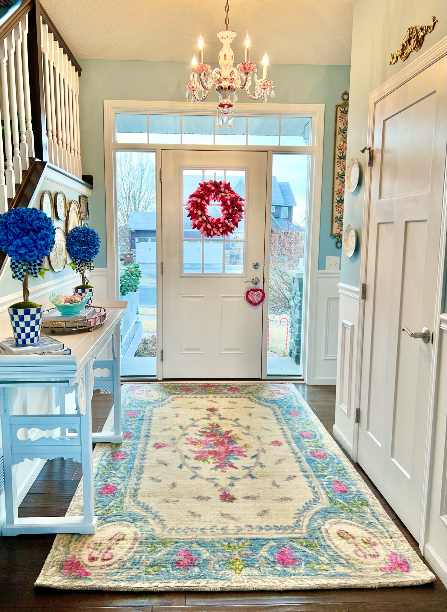 My entry way is one of my favorite parts of my home. It’s so bright and cheerful! 


grandmillennial | southern living | chinoiserie | home decor | coastal | traditional | classic | granny chic | blue and white | pink bows | ruffle | preppy style | winter outfit | sneakers | living room | bedroom | jeans | bedding | lilly pulitzer | girly | loveshackfancy | coastal chic

#LTKSeasonal #LTKhome #LTKstyletip
