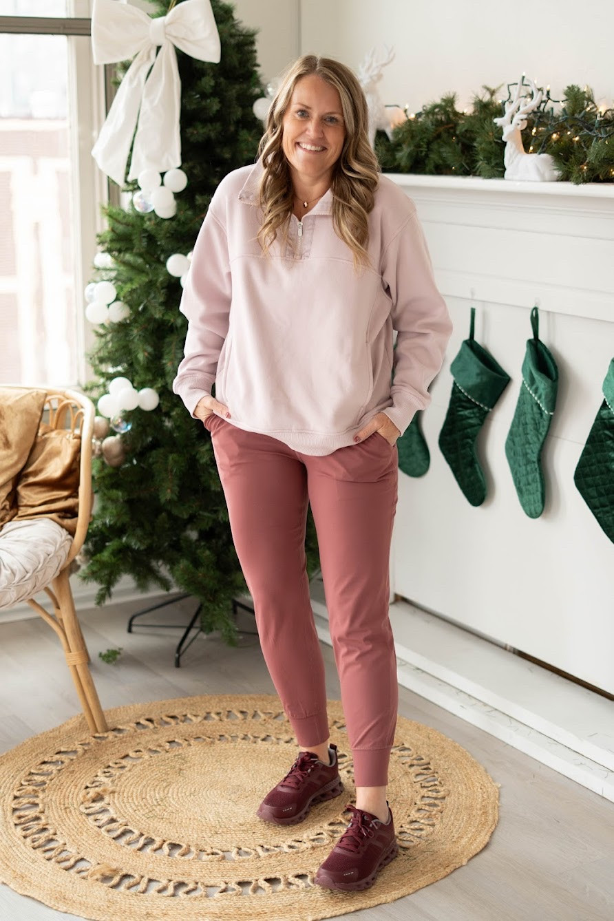 Cute fall outfits

walmart fashion  fall fashion  activewear  casual outfit  joggers  cozy style  sneakers  sweatshirts  leggings  winter outfit 

#LTKHoliday #LTKSeasonal #LTKGiftGuide