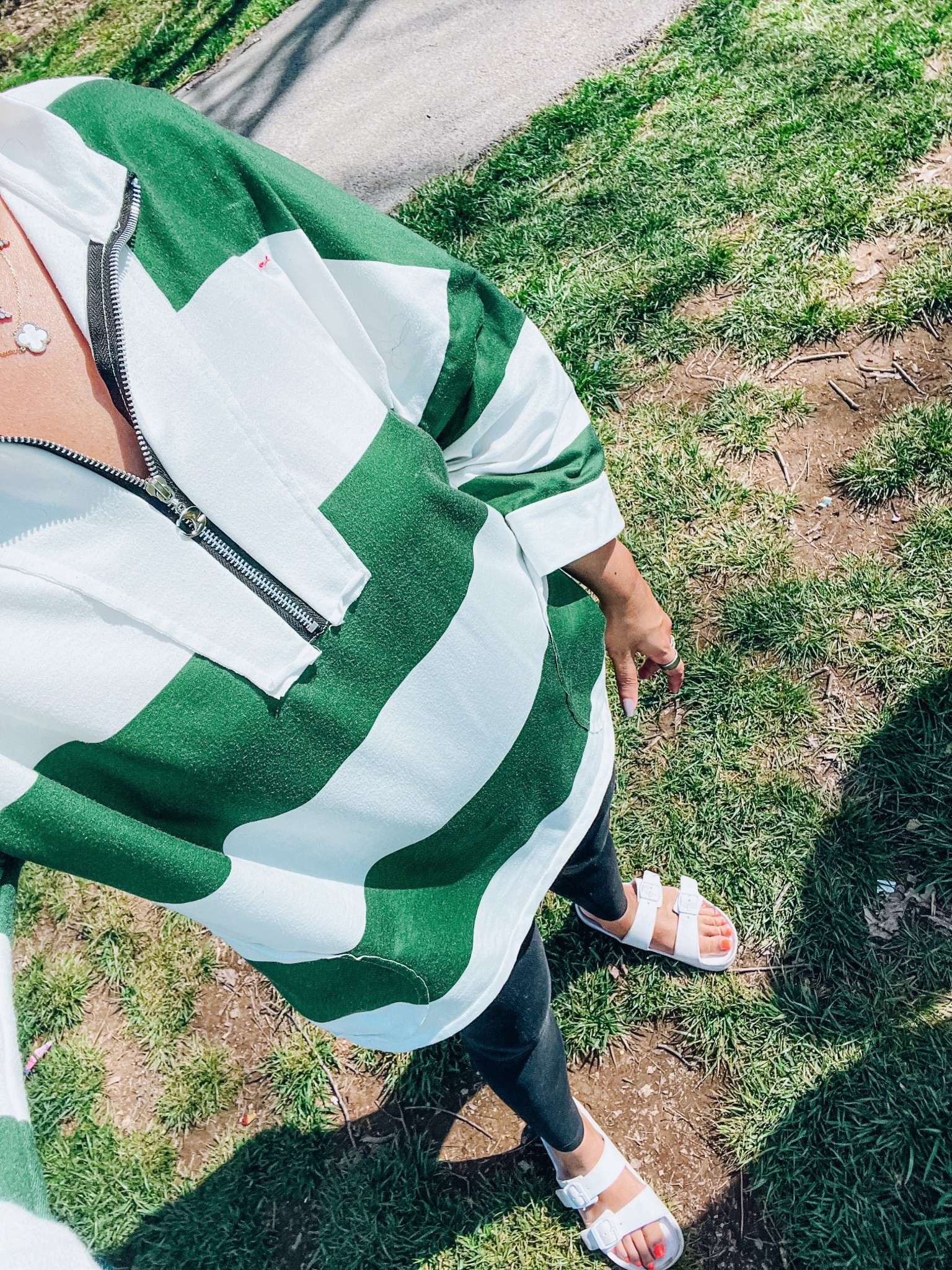 Sports mom outfit
Target leggings
Amazon game day top
Target sandals


#LTKmomlife #LTKdayinmylife #LTKfitnessgoals