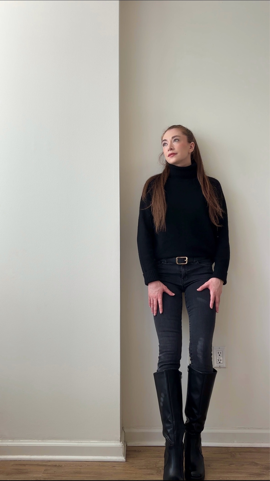 Pants are no longer available. I’ve linked a substitute from the same brand.