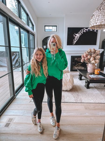  Twinning with Helena  in our matching new Lululemon pullovers and leggings. She’s wearing a xxs in top and I’m in the xl. She’s in a size 2 legging and I’m in a size 6.