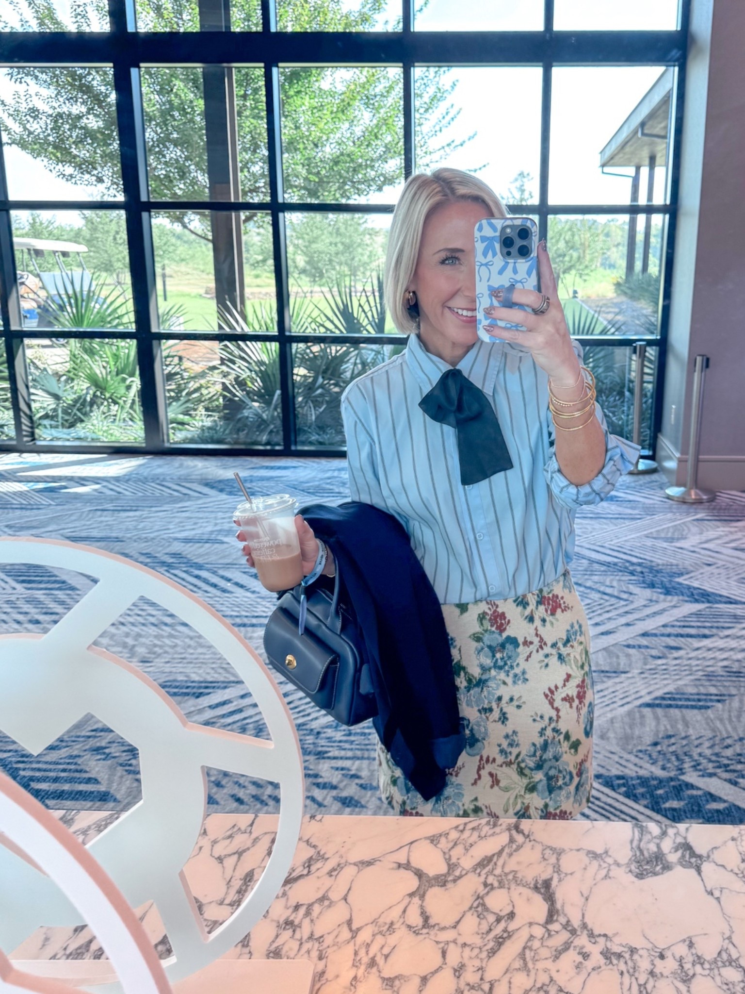 My outfit for the first full day of conference :
• shirt - size XS. 
• skirt - size XS.

#LTKSeasonal #LTKootd #LTKCon