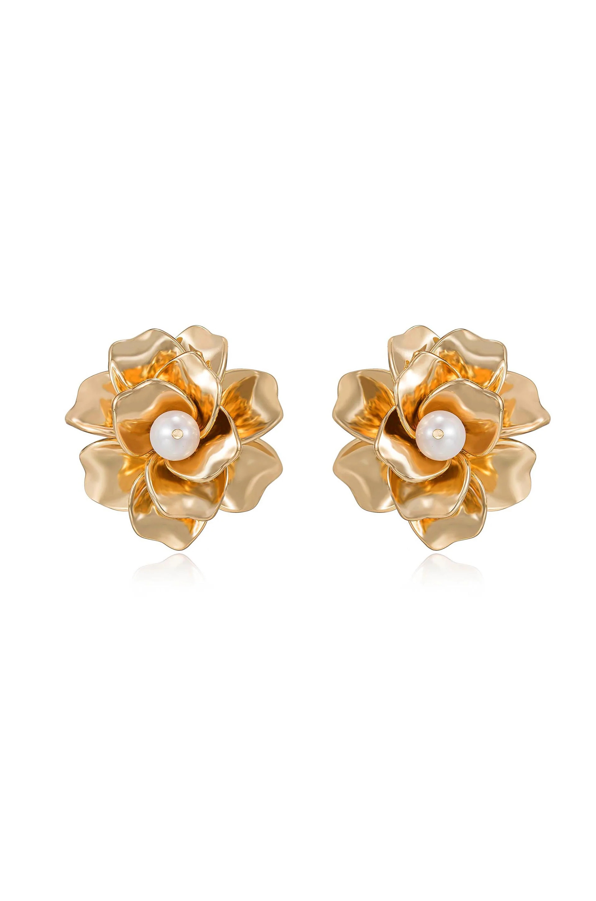 Golden Petals and Pearl Stud Earrings | Ettika
