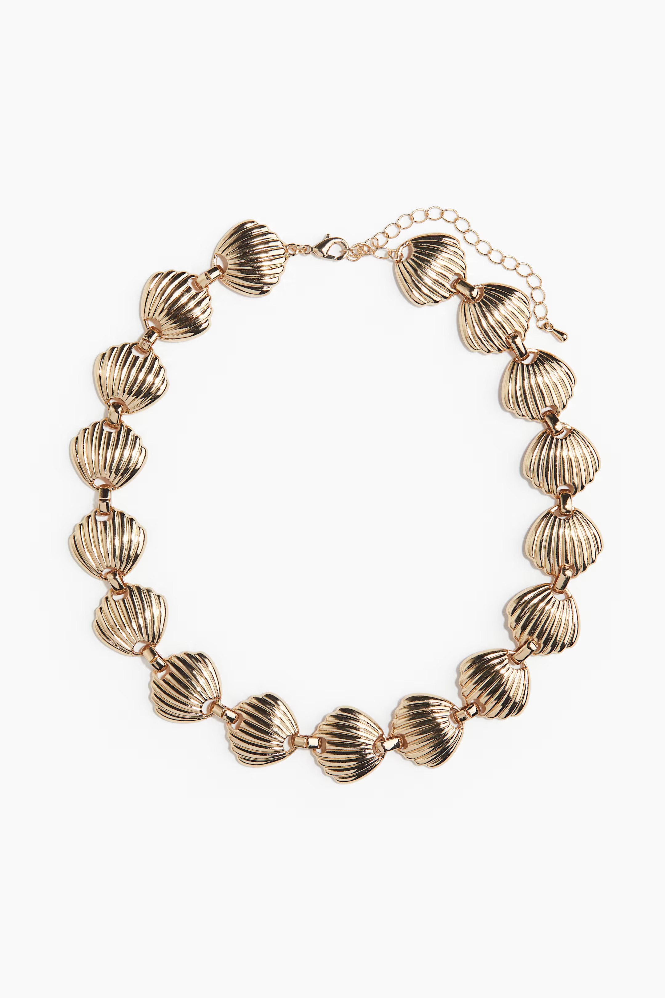 Seashell-link necklace | H&M (UK, MY, IN, SG, PH, TW, HK)