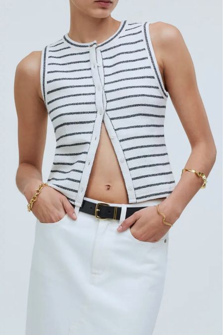 Love this vest! I have it in black- fits TTS 