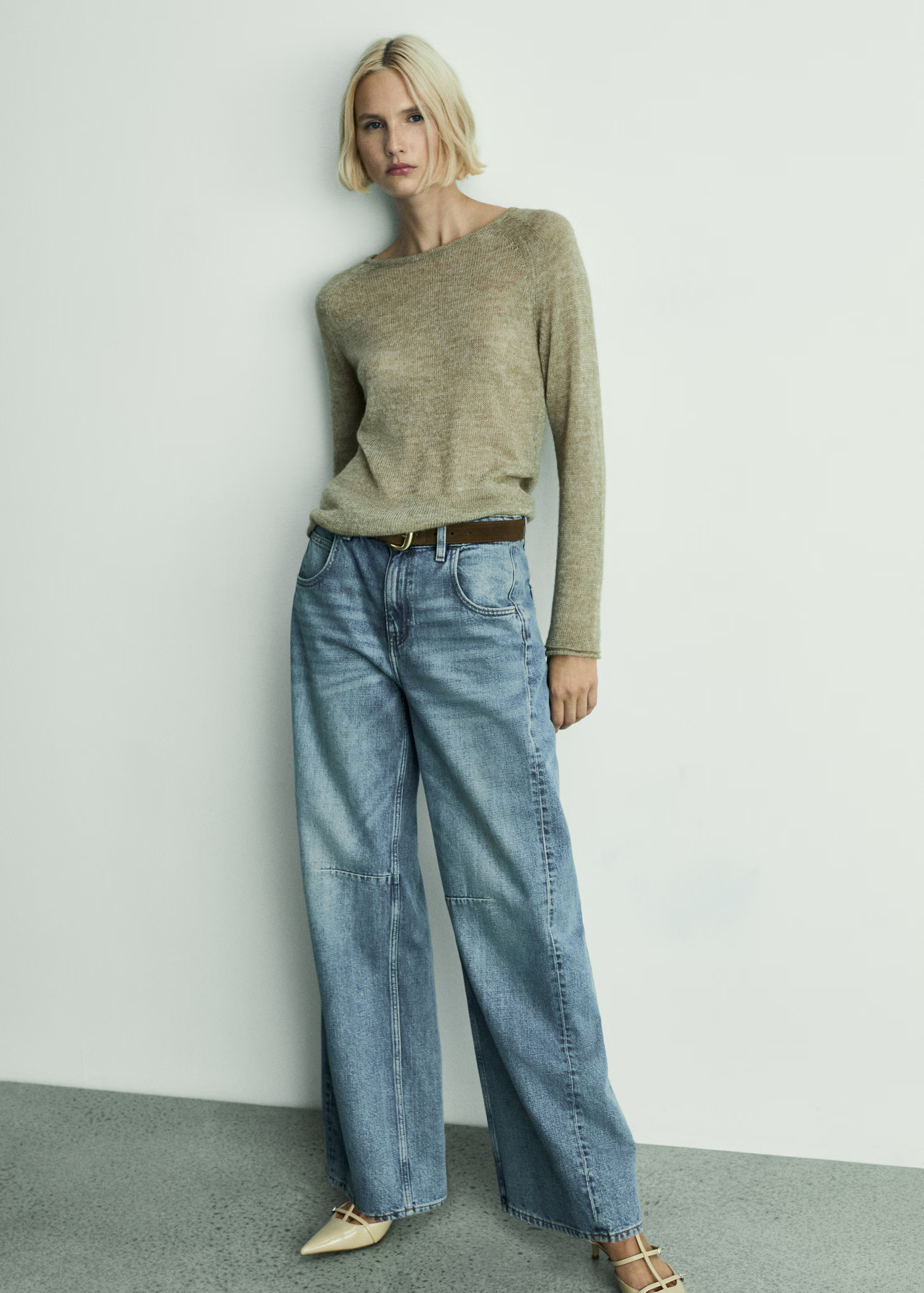 Wideleg mid-rise jeans - Women | MANGO Canada | Mango Canada