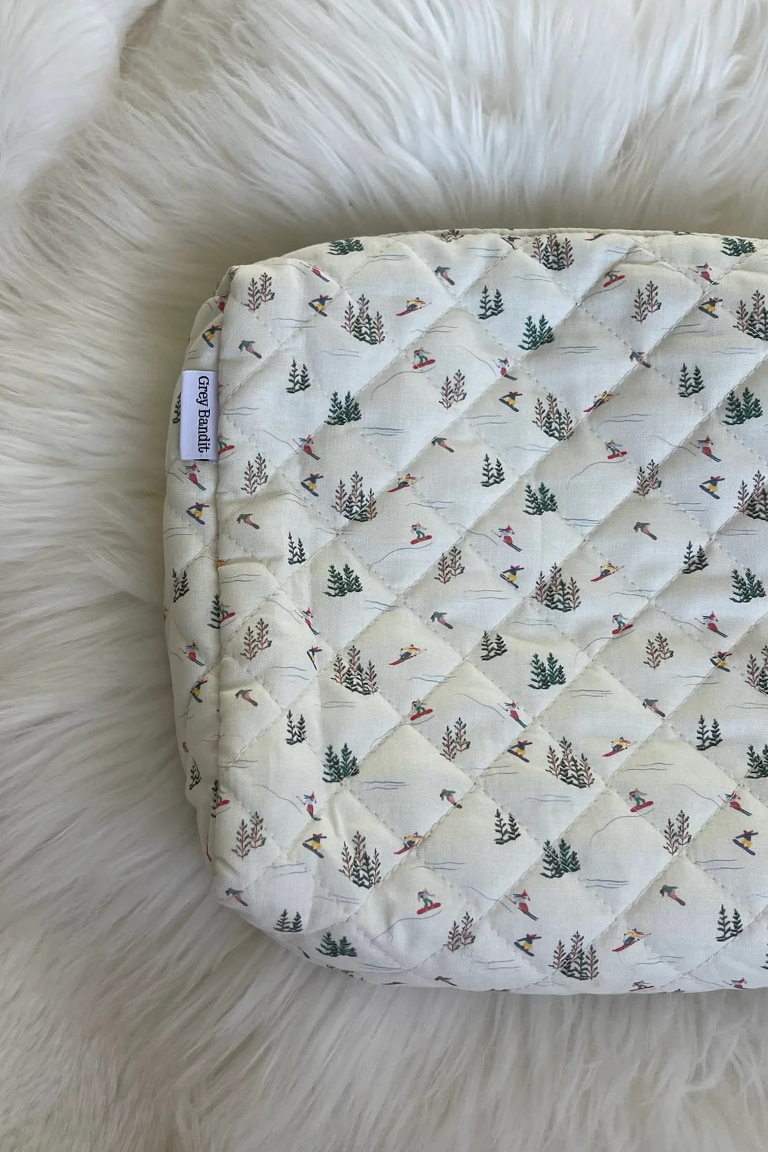 Sugar Mountain Pouch | Grey Bandit