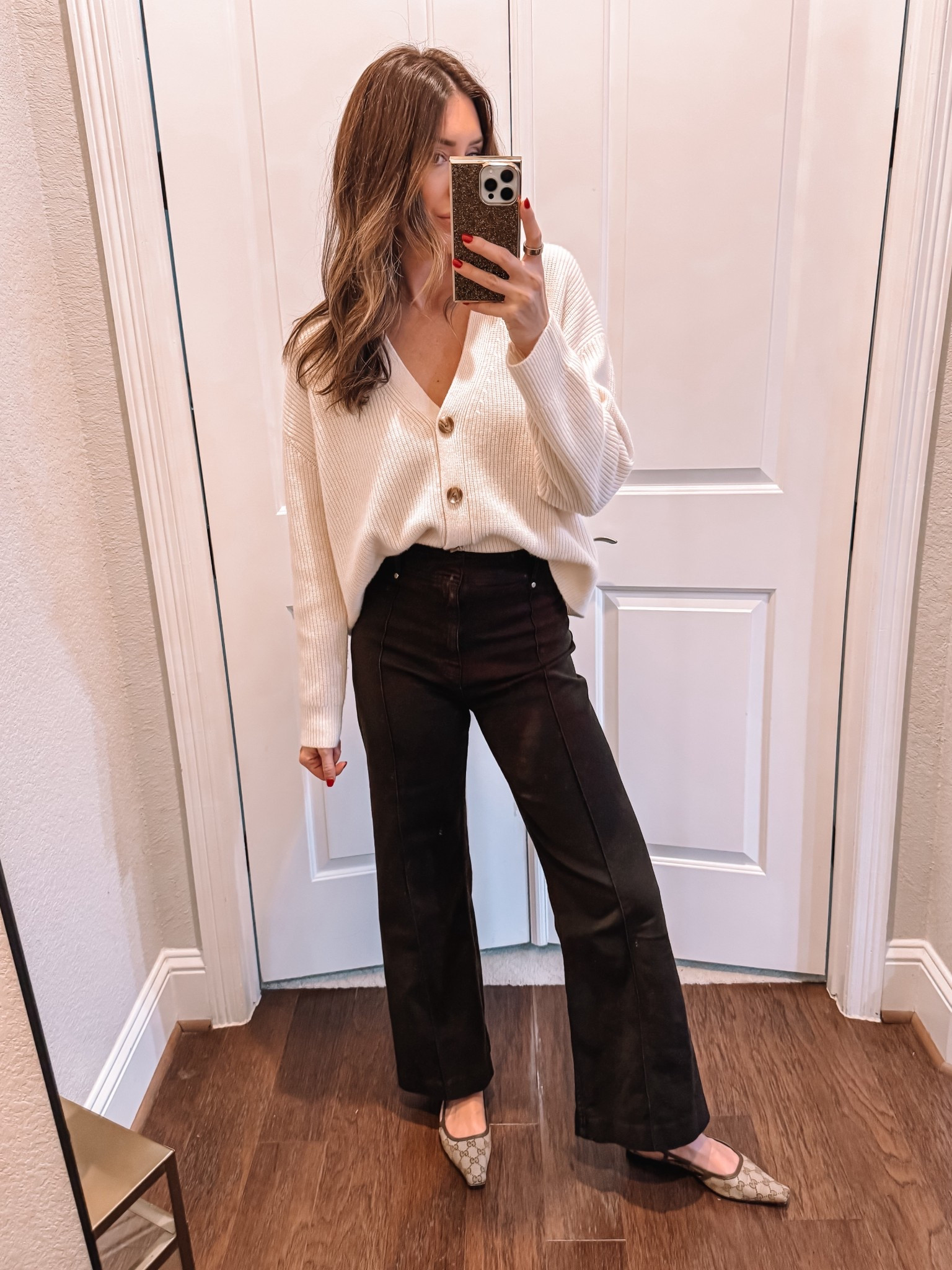 Medium in sweater, size 27 in jeans 

#LTKootd