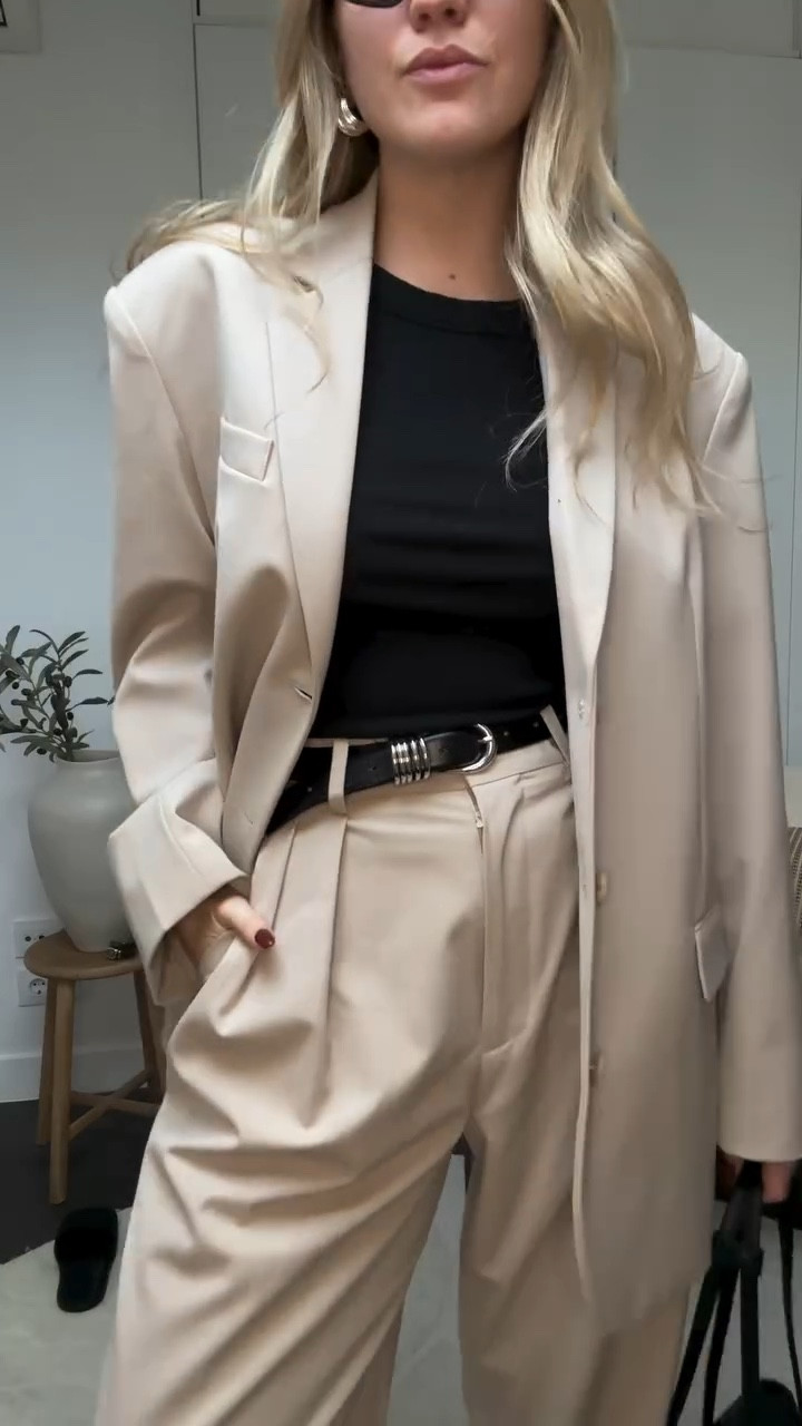 Oversize suit for the win 🤍 

#LTKautumn #LTKstyletip #LTKeurope