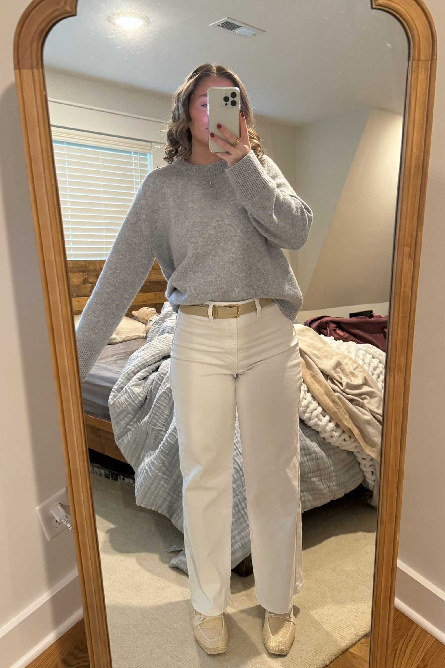 I cannot say enough how this is the PERFECT sweater! wearing a medium - it fits so well, is not itchy at all and is the perfect thickness where i don’t get hot but the breeze doesn’t get me!! i want it in every color i am OBSESSED!!! love Abercrombie!

#LTKSaleAlert #LTKStyleTip #LTKWatchNow