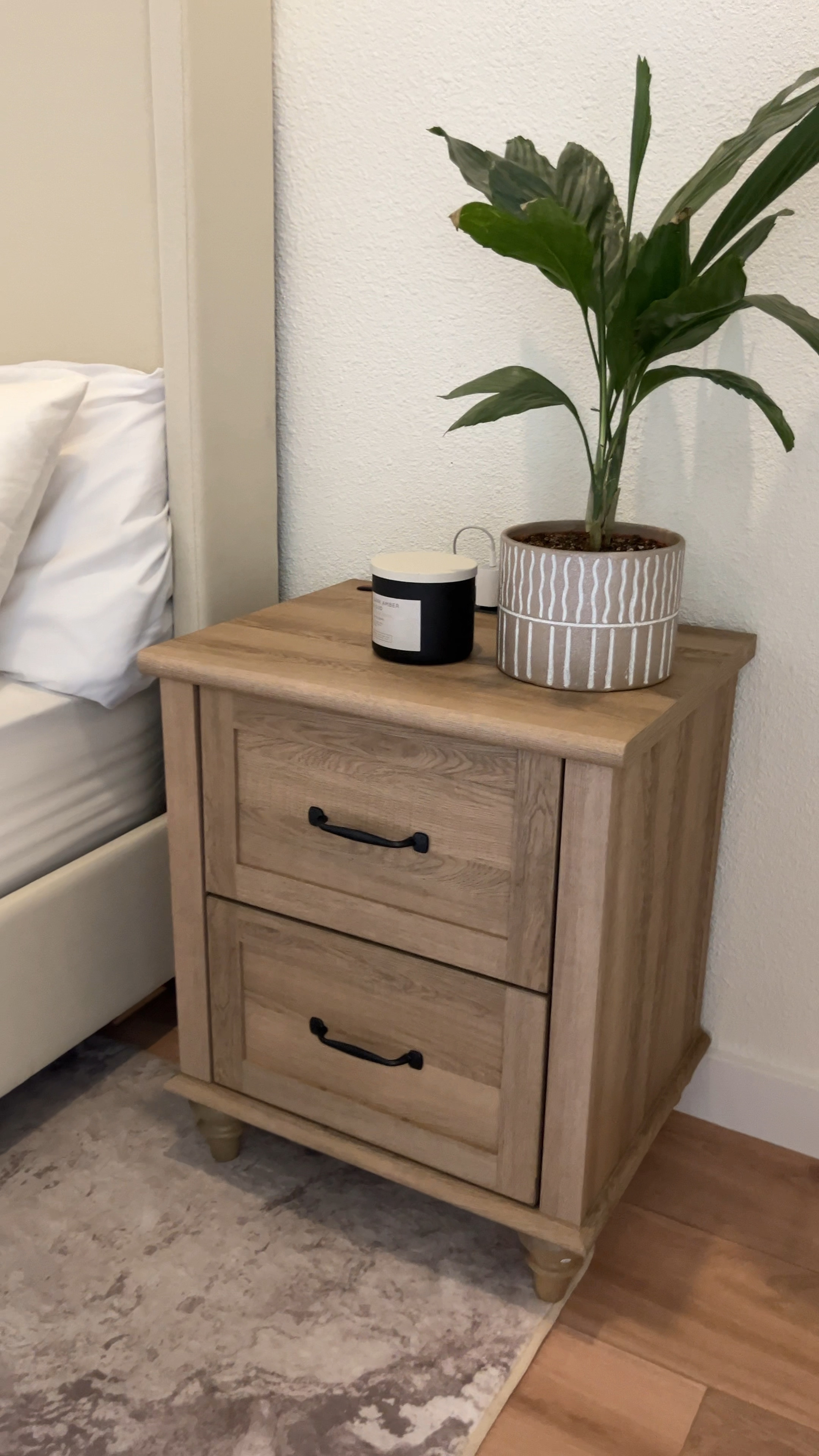 Neutral Nightstand🤎

#LTKVideo #LTKHome #LTKSaleAlert