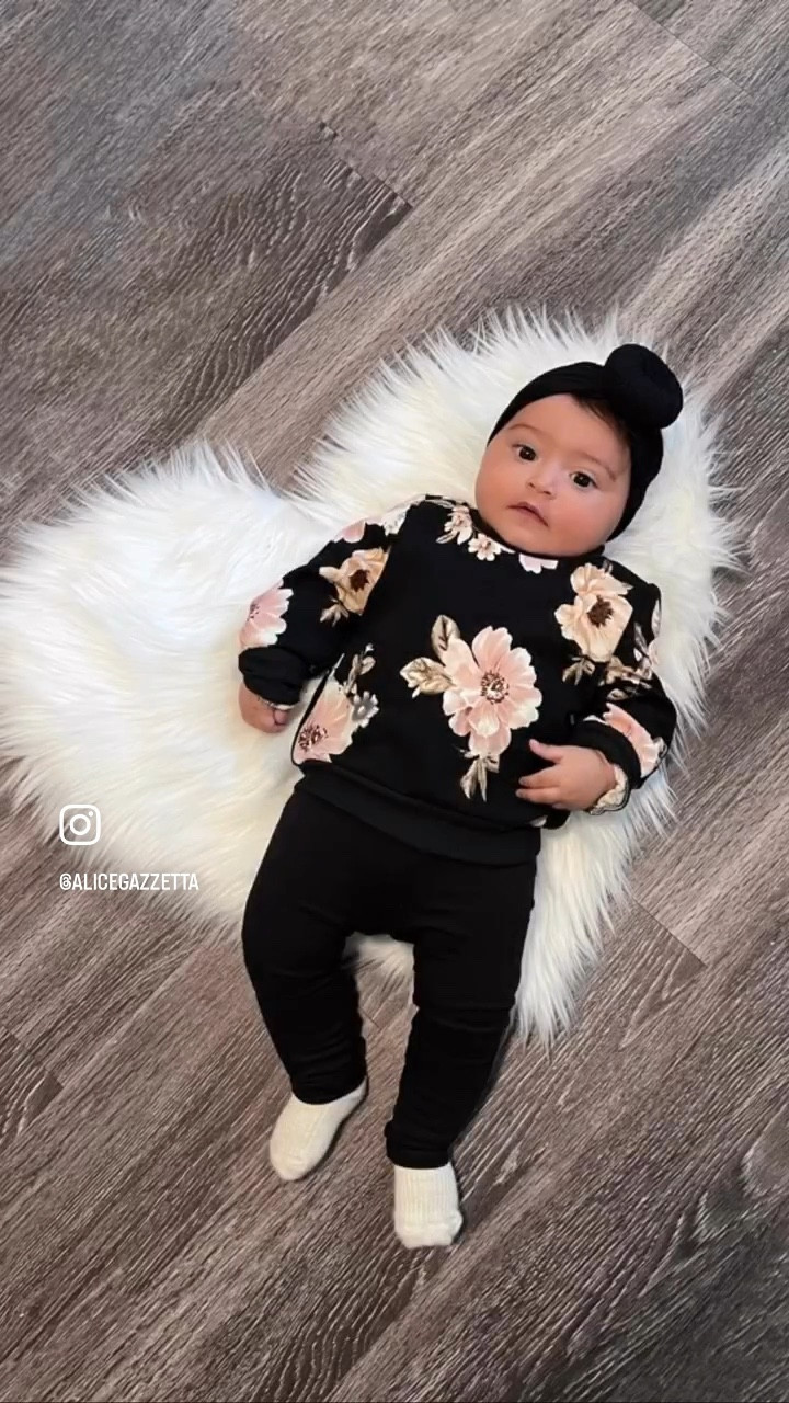 Playing with my #babigirl ❤️

Total #babyoutfit by #shein #sheinkids

#baby #babyoutfitideas #hairband #babysweater

#LTKbaby #LTKkids #LTKfamily