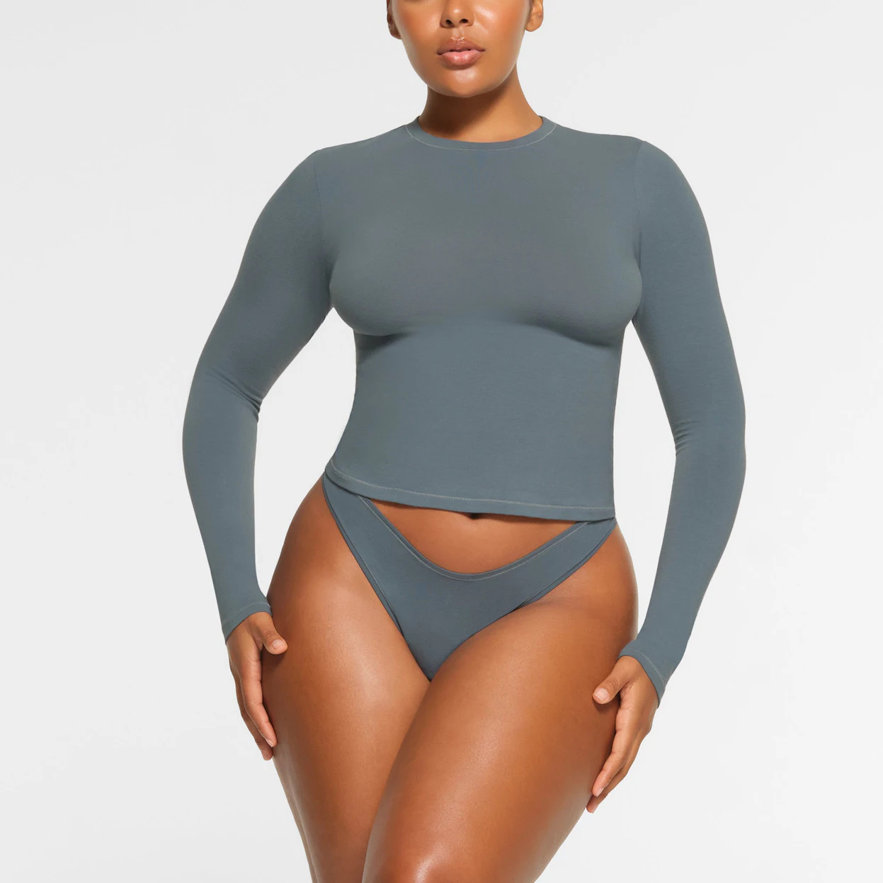 COTTON JERSEY LONG SLEEVE T-SHIRT | KYANITE | SKIMS | SKIMS (US)