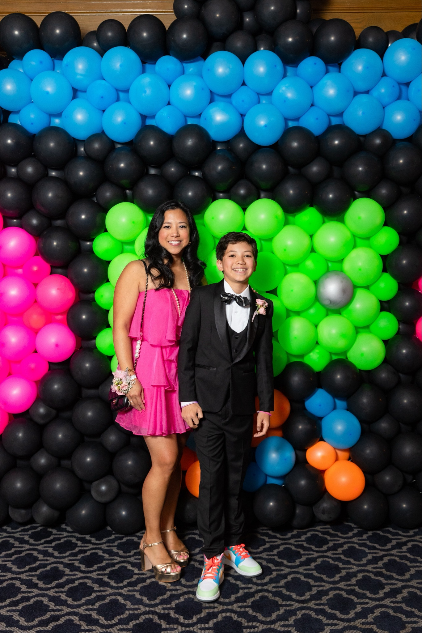 Rad night with @djraleighb at ACC Mom Prom - Totally 80s 💖⚡️ @acofcolumbus #myclubacc

#LTKStyleTip