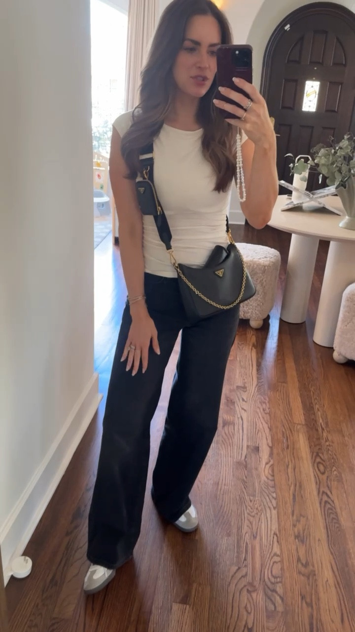 OOTD - errands & meetings 
You saw these jeans in a recent Shopbop try on haul... I'm actually obsessed 

Top, Small / Jeans, 26

#LTKStyleTip #LTKItBag #LTKShoeCrush
