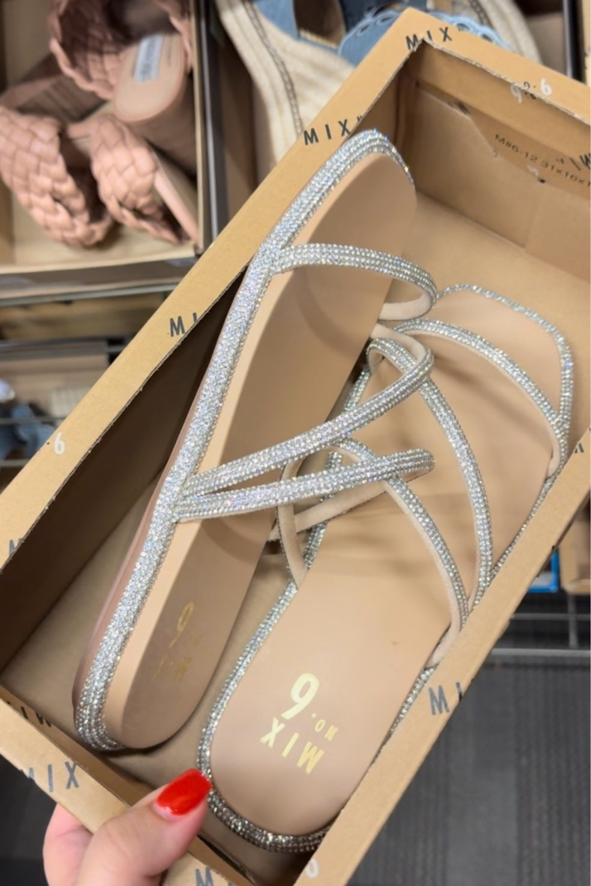 Cute shiny silver sandals! ✨

#LTKBeauty #LTKSeasonal #LTKSummerSales