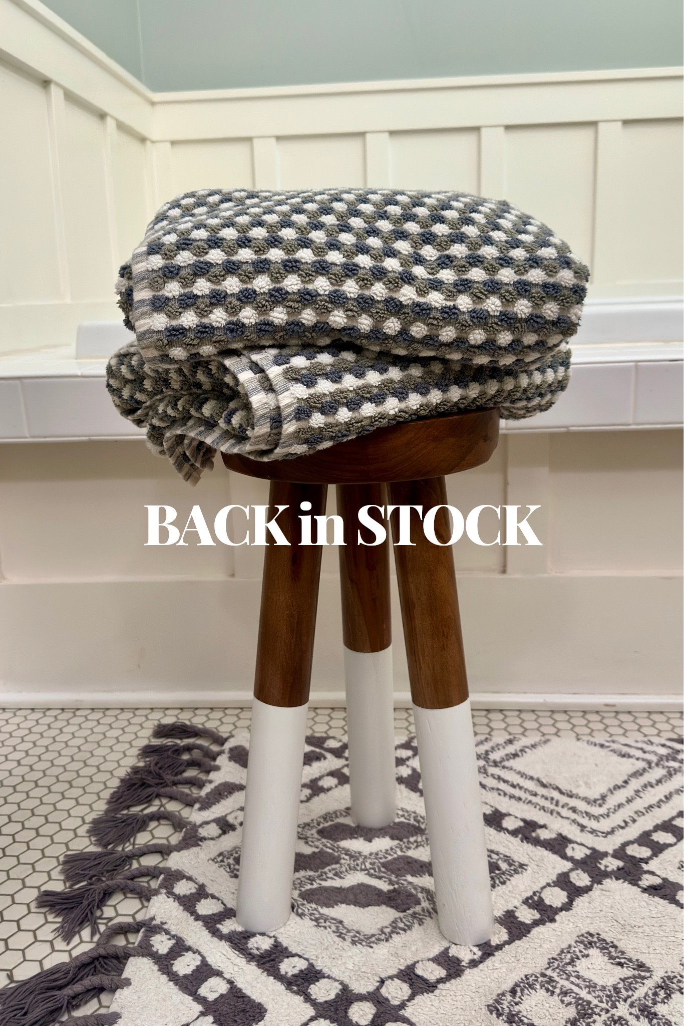 My favorite bath towels are BACK IN STOCK! And they’ve added two more color options. Y’all — my hubby even loves these mosaic towels. That’s how great they are. Shown is the moss and dusk color.

#LTKHome