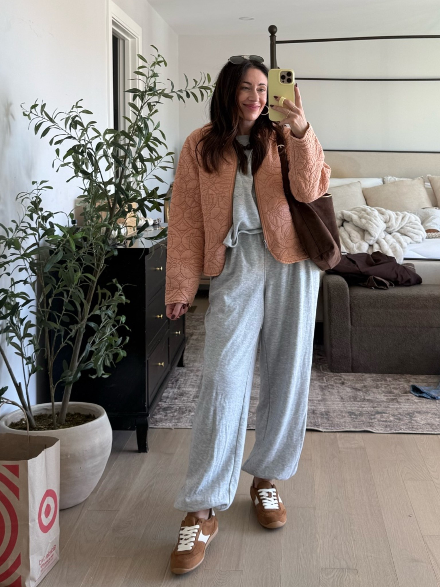 The perfect comfy look from @Target these are my absolute favorite sweatpants

#LTKSaleAlert #LTKSeasonal #LTKootd