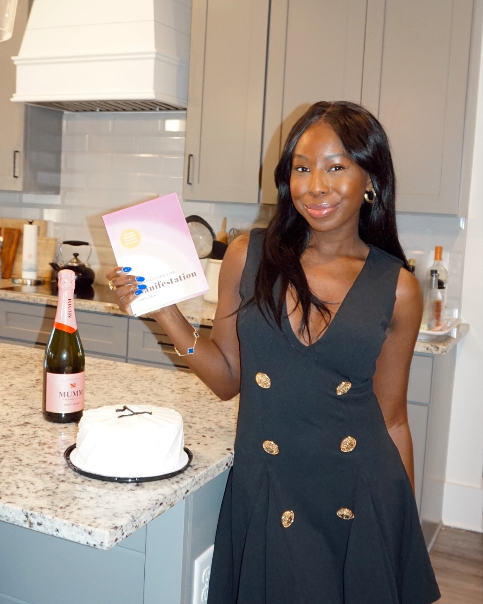 Happy one year to publishing my book!! 🎀✨

#LTKFindsUnder50 #LTKBeauty #LTKStyleTip