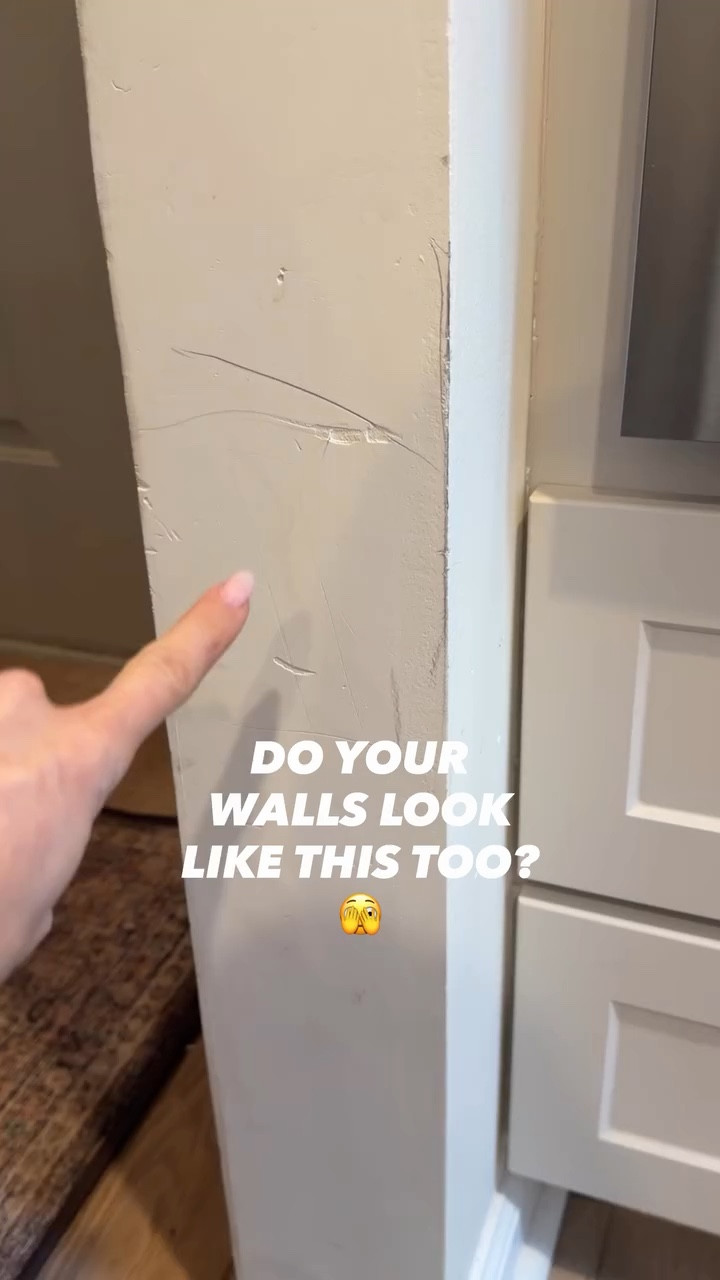 NEW SERIES!! House Things That No One Teaches You: DAY 1 of 5! ✨ WALL REPAIR

I’m not really sure what happened to this wall… but it looks like it got attacked by a bear. I’m using this multipurpose putty to repair the damage and scratches. I like it better than spackling because it has a hardener that makes it more durable. This will prevent damage in the future. Very easy to apply and then once it dries, you sand and paint! It’s a 30 minute project and makes a huge difference!!