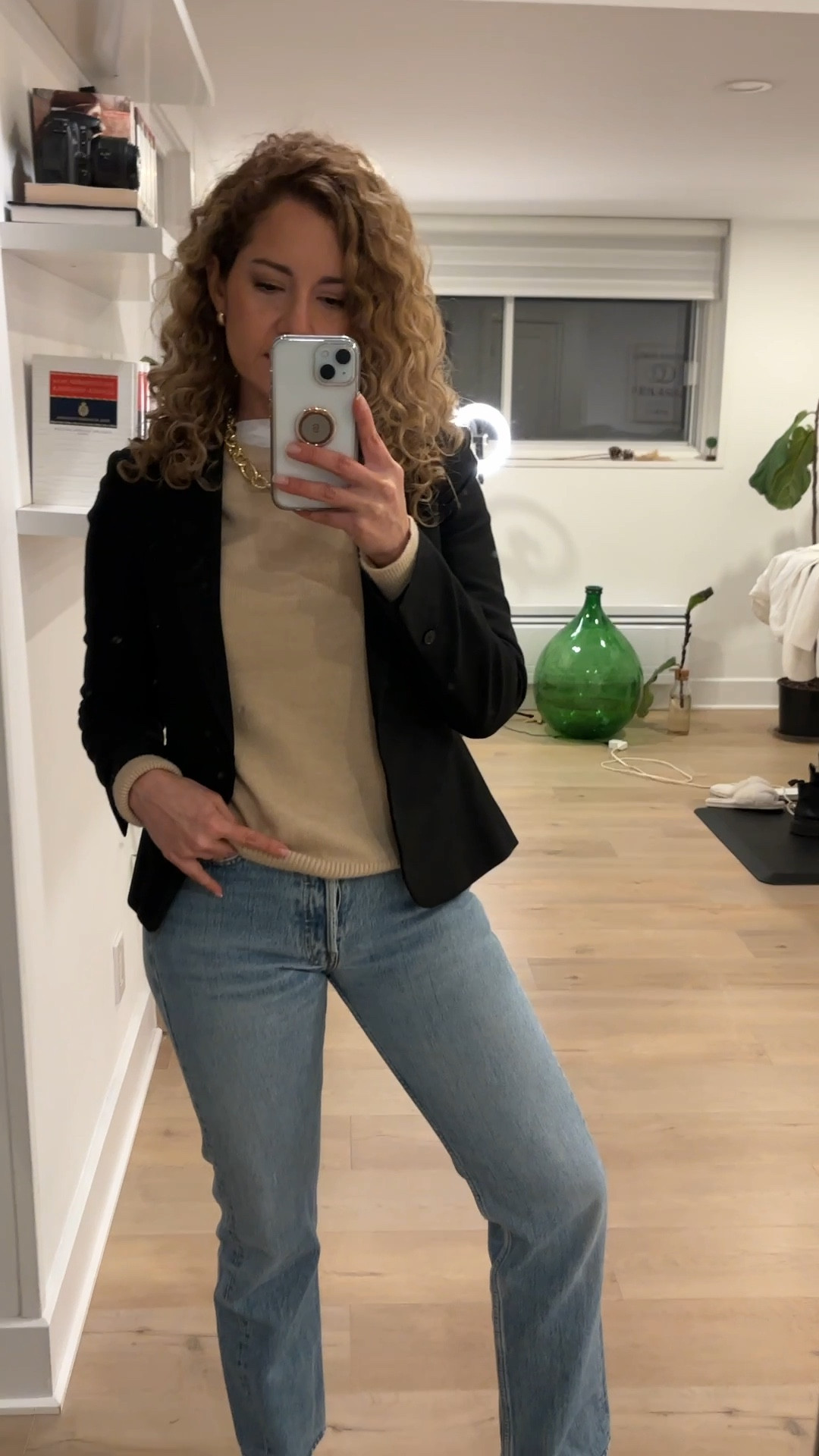 Look casual chic 

#LTKwinter #LTKstyletip #LTKcanada