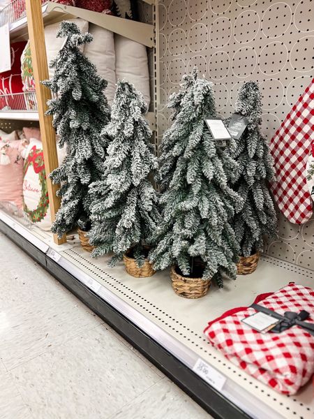 The large size of this tree is 30% off! Now $28 was $40

#cybermonday #targetdeals #christmasdecor

#LTKsalealert #LTKhome #LTKHoliday