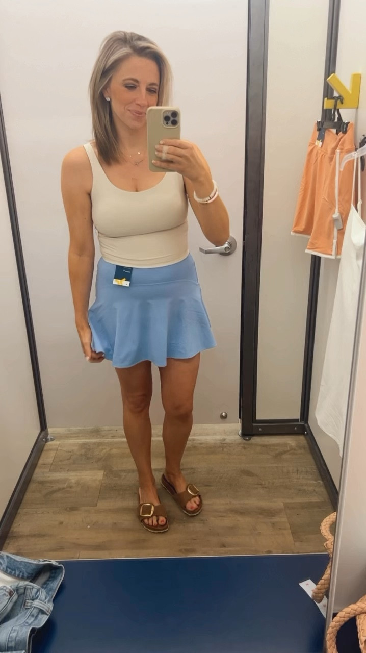 Love this set, wearing a medium in both.

Tennis skirt, athletic wear, old navy clothes, sports bra, sale 

#LTKActive