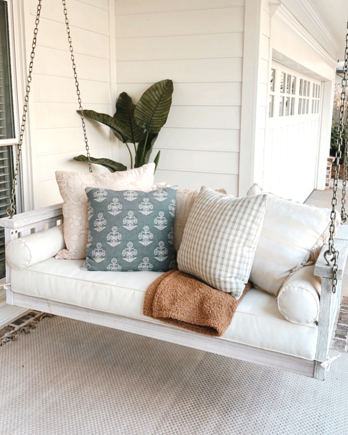 Spring front porch swing pillows! 🌷

#LTKHome