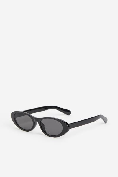 Oval sunglasses - Black - Ladies | H&M GB | H&M (UK, MY, IN, SG, PH, TW, HK)