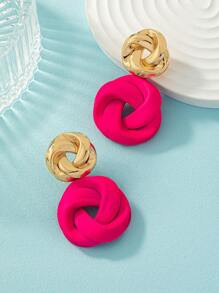 A Pair Of Charming, Fashionable And Versatile Geometric Metal Painted Earrings | SHEIN