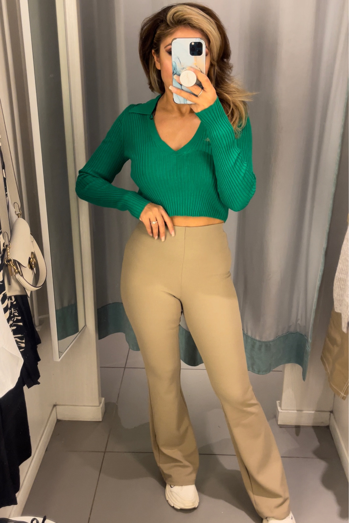 Flared leggings with cute bright green shirt

#LTKstyletip #LTKsalealert #LTKunder100